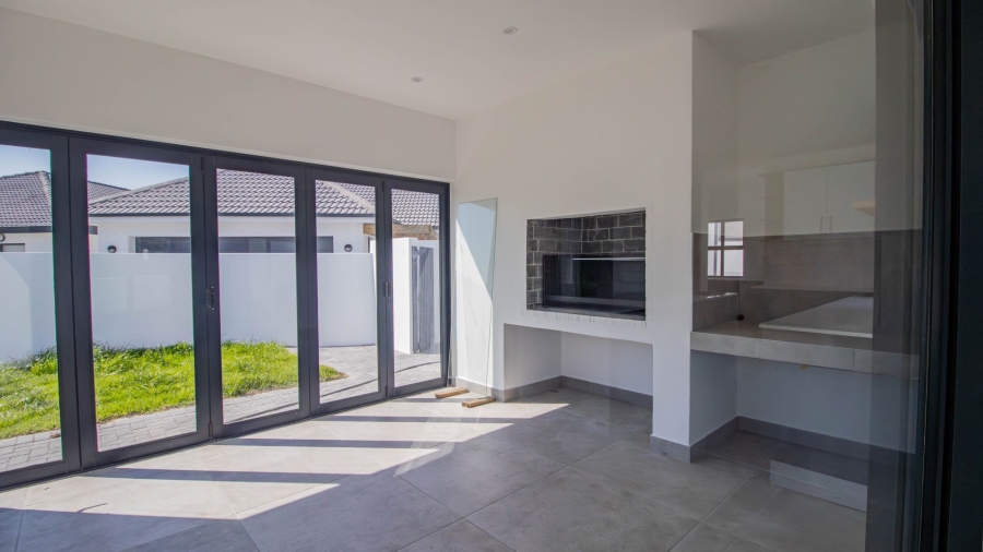 3 Bedroom Property for Sale in Shelley Point Western Cape